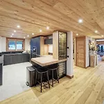 Whymper Avec Piscine 150m Telepherique * 梅杰夫