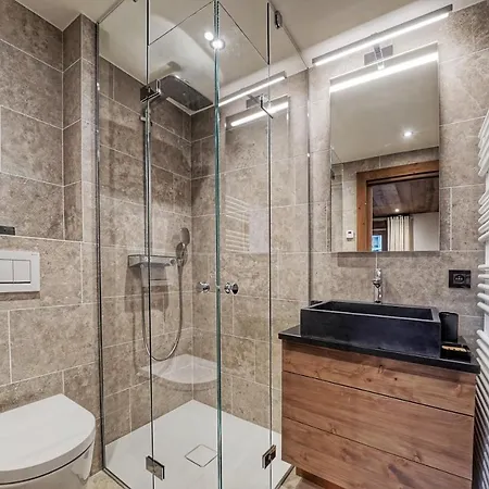 Whymper Avec Piscine 150m Téléphérique *